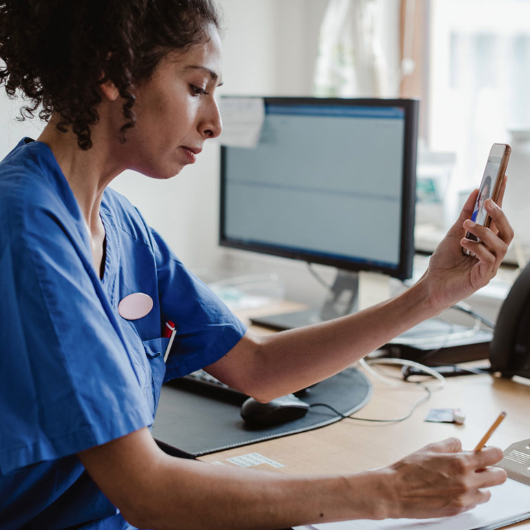Iris image healthcare professional workingon computer