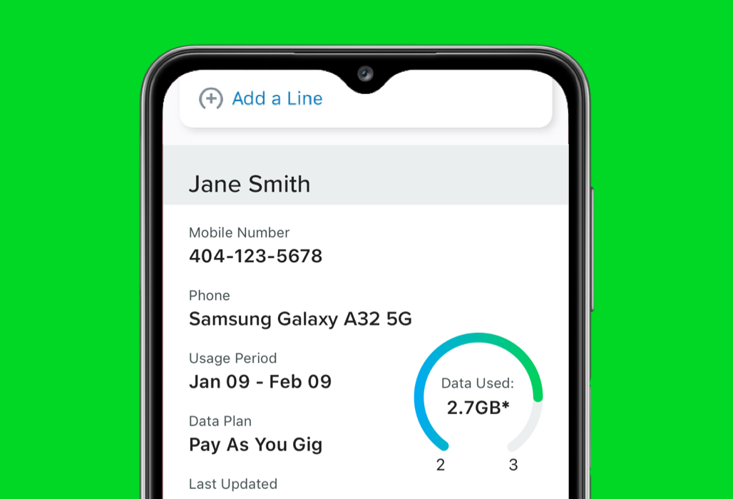 Equipo móvil en cuya pantalla se puede ver el uso de datos de una cuenta de Cox Mobile sobre color verde